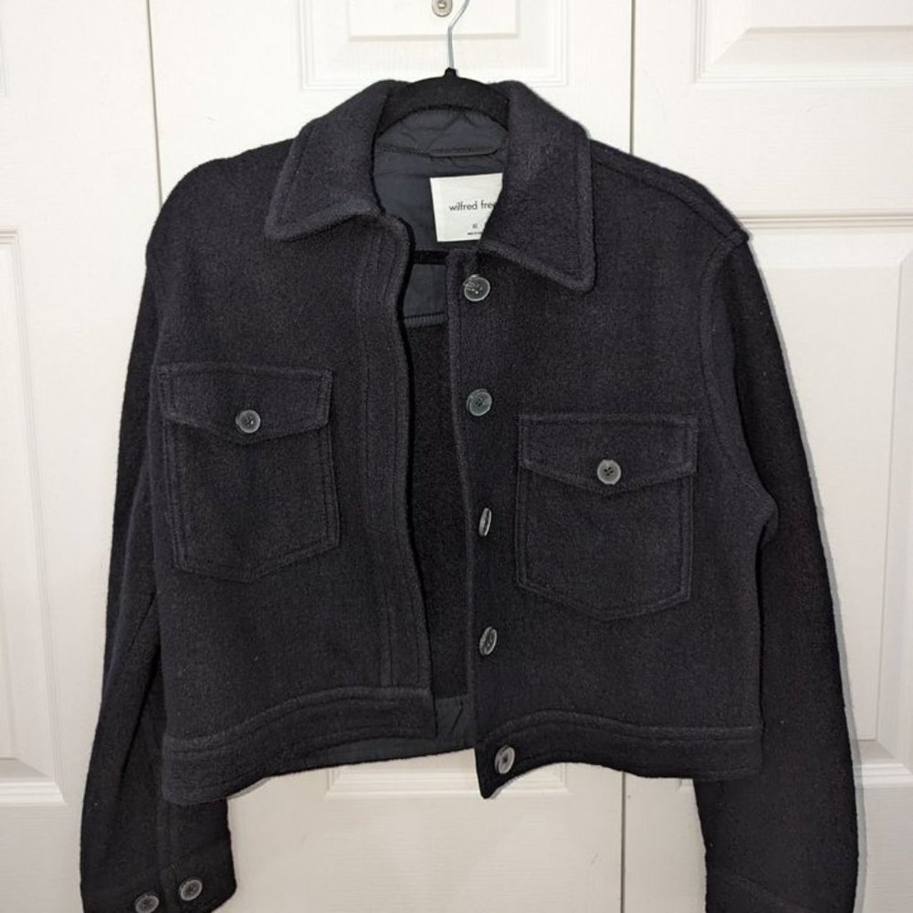 ARITZIA CROPPED SHACKET